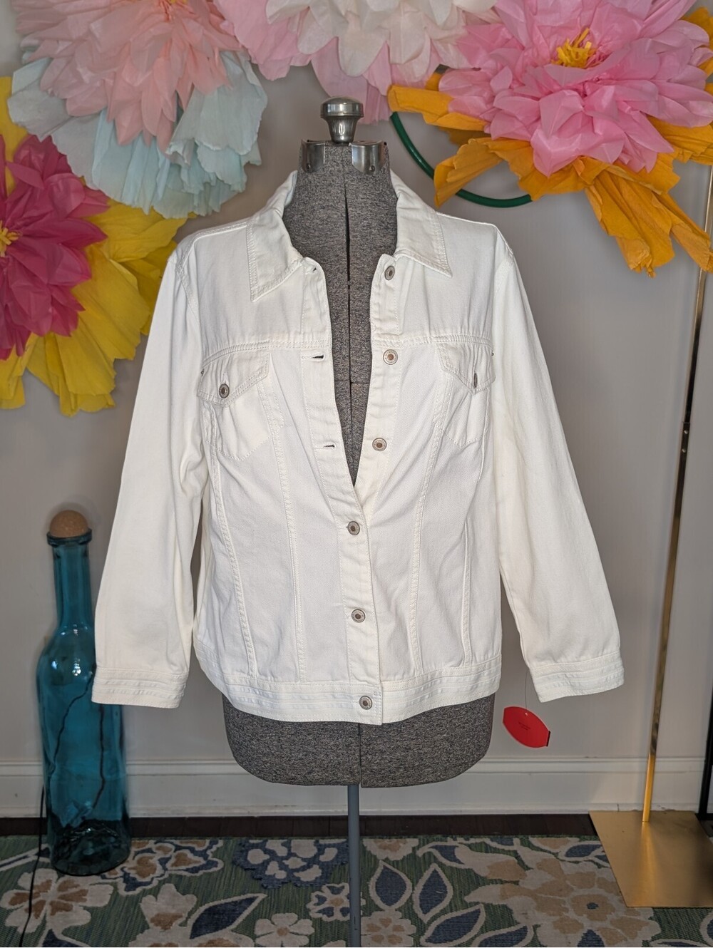2059 - Liz Claiborne White Denim Jacket 1X